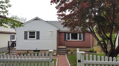 10 Pemberwick Rd, Greenwich, CT 06831 - photo 3