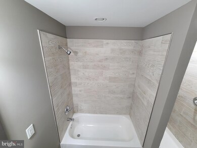 1110 Rutland Ave, Baltimore, MD 21213 - photo 5