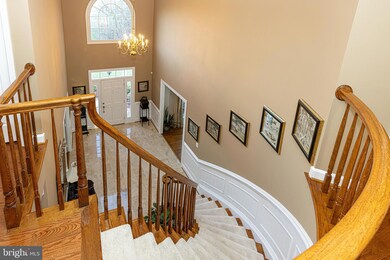 9280 Hampton Hunt Dr, Fairfax Station, VA 22039 - photo 2