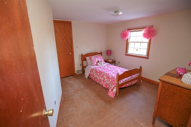 85 Atherton Ave, Nashua, NH 03064 - photo 3