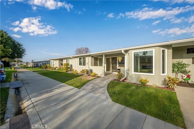 1641 Monterey Rd unit 18E, Seal Beach, CA 90740 - photo 3