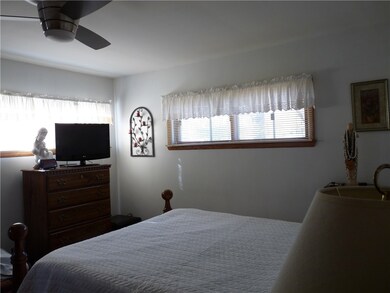 318 Newell Ave, Danville, IL 61832 - photo 7