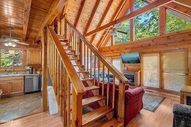 1745 Red Bone Way, Sevierville, TN 37876 - photo 3