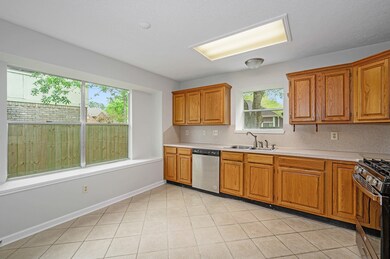 1906 Palo Duro St, Friendswood, TX 77546 - photo 3