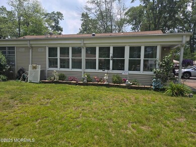 18D Cedar St unit C, Toms River, NJ 08757 - photo 2