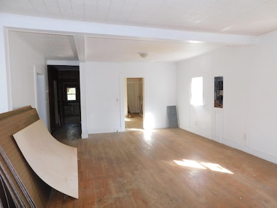 200 S Bluff St, Mount Olive, MS 39119 - photo 7