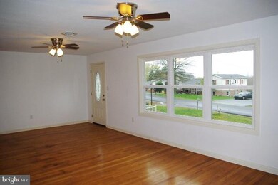 75 Locust Dr, Littlestown, PA 17340 - photo 4