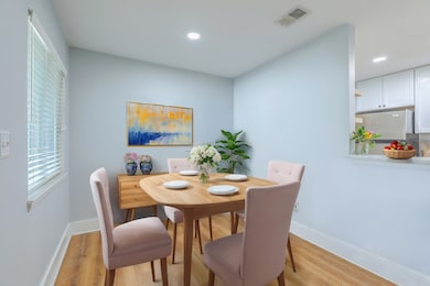 0W7A8053_4_5_6_7_8_9 - Dining Room