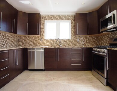 (6) Kitchen