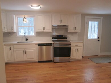 12 Gerrish Dr, Nottingham, NH 03290 - photo 5
