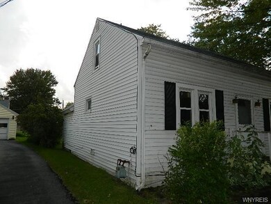 739 Lee Ave, North Tonawanda, NY 14120 - photo 5