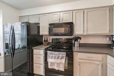 5970 Rowanberry Dr, Elkridge, MD 21075 - photo 6