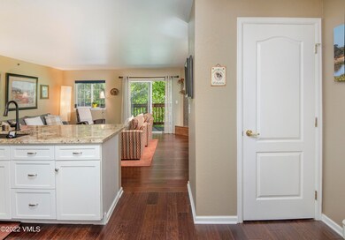 Avon-Crossing-3211-MLS_04