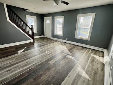 10 Russell St, Enfield, CT 06082 - photo 5