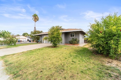 7529 Skelton Way, Sacramento, CA 95822 - photo 4