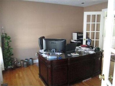 34 Mount Pleasant St, Oxford, MA 01540 - photo 5