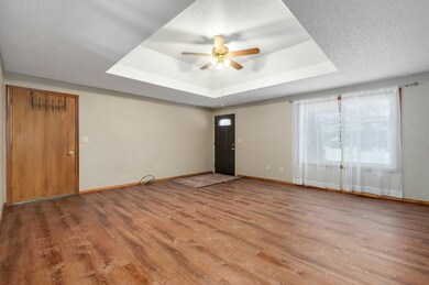 1127 Irene Ct-8