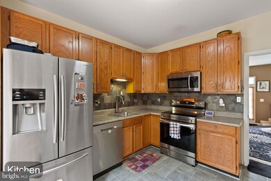 17296 Wexford Loop, Dumfries, VA 22026 - photo 4