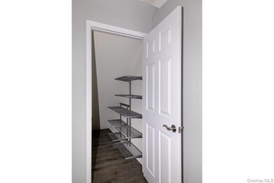 100 Friendly Ct unit FC60, Babylon, NY 11702 - photo 7