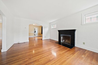 10 Noble St unit 1, Newton, MA 02465 - photo 4