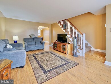 1103 Tremont Dr, Glenolden, PA 19036 - photo 5
