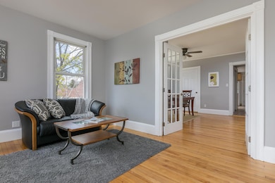 38 Ocean Ave Portland ME 04103-large-007