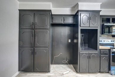 813 Elaine Dr, Wake Village, TX 75501 - photo 7