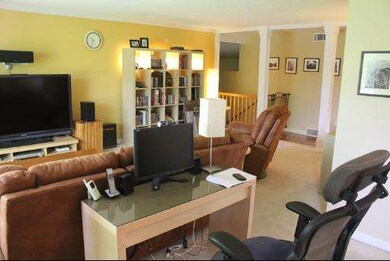 10S150 Wileden Ln, Naperville, IL 60564 - photo 6