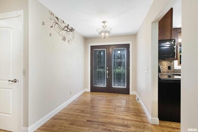 14 Oakbrook Place, Bettendorf, IA 52722 - photo 4