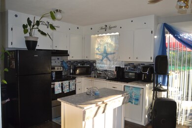 2 Hopkins Dr unit D, Hudson, NH 03051 - photo 5