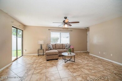 05_2418Delysst_3_FamilyRoom_FlexMLS800x6