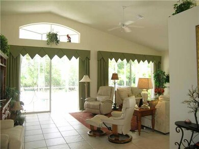 Den/Family/Great Room. 12 foot ceiling in Great Ro