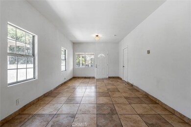 1545 E 41st Place, Los Angeles, CA 90011 - photo 4