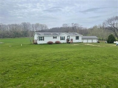 1123 Flint Rd, Stoughton, WI 53589 - photo 2