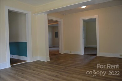 615 Charlotte Ave, Statesville, NC 28677 - photo 6