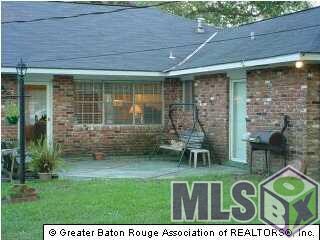 Open patio with Privacy Fence