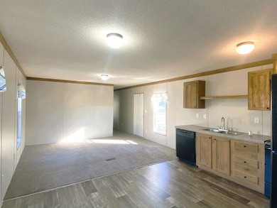 127 N Erie Dr unit NED-127, Fort Pierce, FL 34946 - photo 2