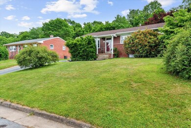 1130 S Winchester Ave, Waynesboro, VA 22980 - photo 3