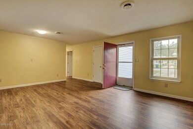 226 Lakewood Dr, Jacksonville, NC 28546 - photo 6