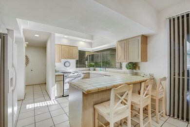 18 KITCHEN MLS