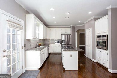 11925 Stradford Wood, Roswell, GA 30076 - photo 6