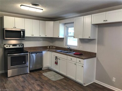 718 Foxfire Rd, Asheboro, NC 27205 - photo 4