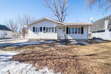 401 23rd St S, Fargo, ND 58103 - photo 2