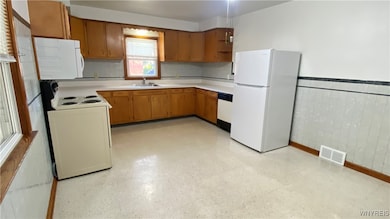 3087 Cloverbank Rd, Hamburg, NY 14075 - photo 2