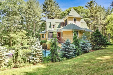 8 Spruce Point Rd Kittery Side Yard