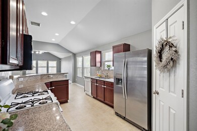 13506 E Red Birch Cir, Houston, TX 77038 - photo 5