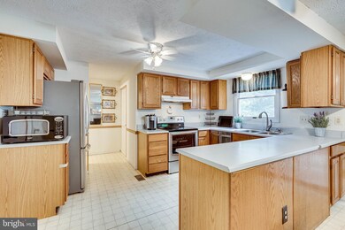 2182 Jennings St, Woodbridge, VA 22191 - photo 4