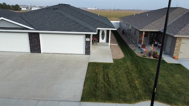 907 Avenue G Place, Kearney, NE 68847 - photo 2