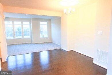 20218 Capital Ln, Hagerstown, MD 21742 - photo 6