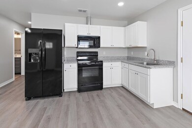 216 W Starr Ave, Nacogdoches, TX 75961 - photo 4